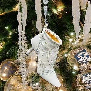 Just the Right Shoe by Raine LET IT SNOW Ornament 2001 Member Club Exclusive COA